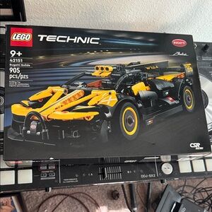 LEGO Technic Bugatti Bolide Set - Black and Yellow